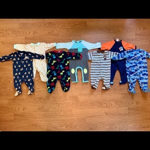 Great used condition 3-6 month 7 sleeper set